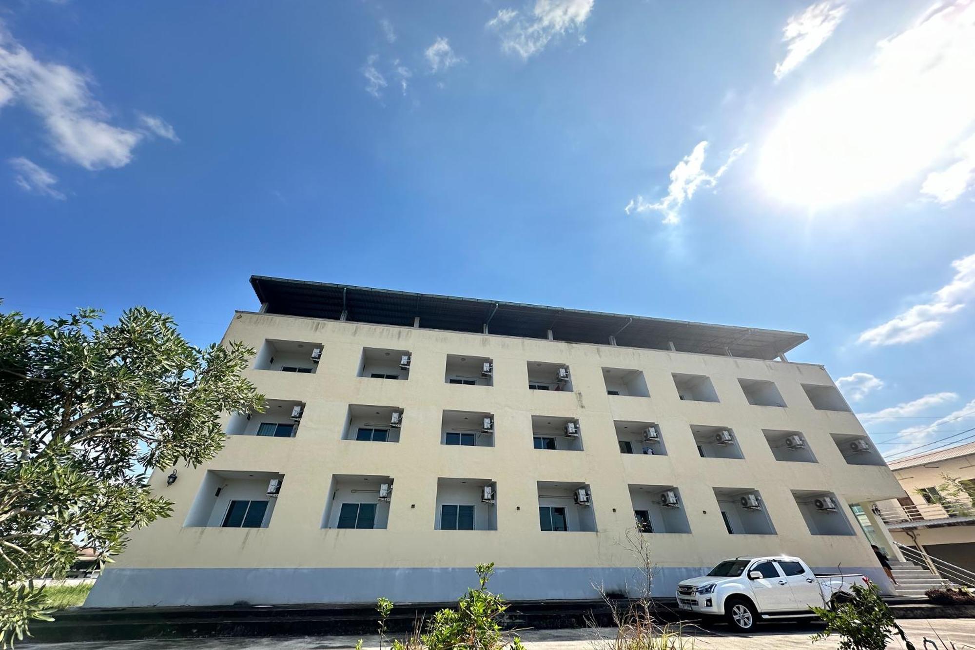 Tara Apartment Surat Thani